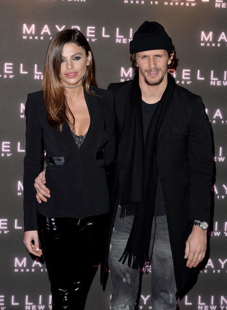 Jake Hall com Misse Beqiri - imagens de bancos de imagens