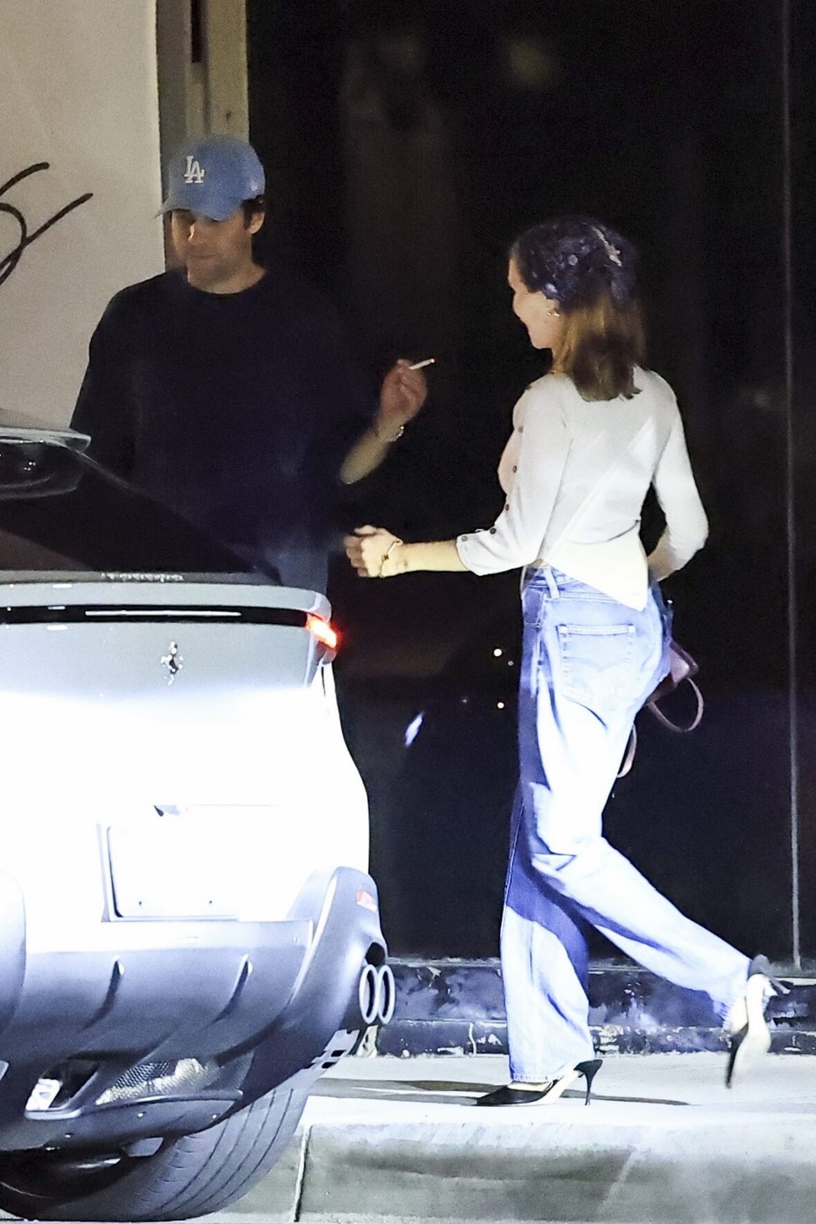 Olivia Jade, Victoria Justice e David Dobrik no Alba Restaurant em Los Angeles