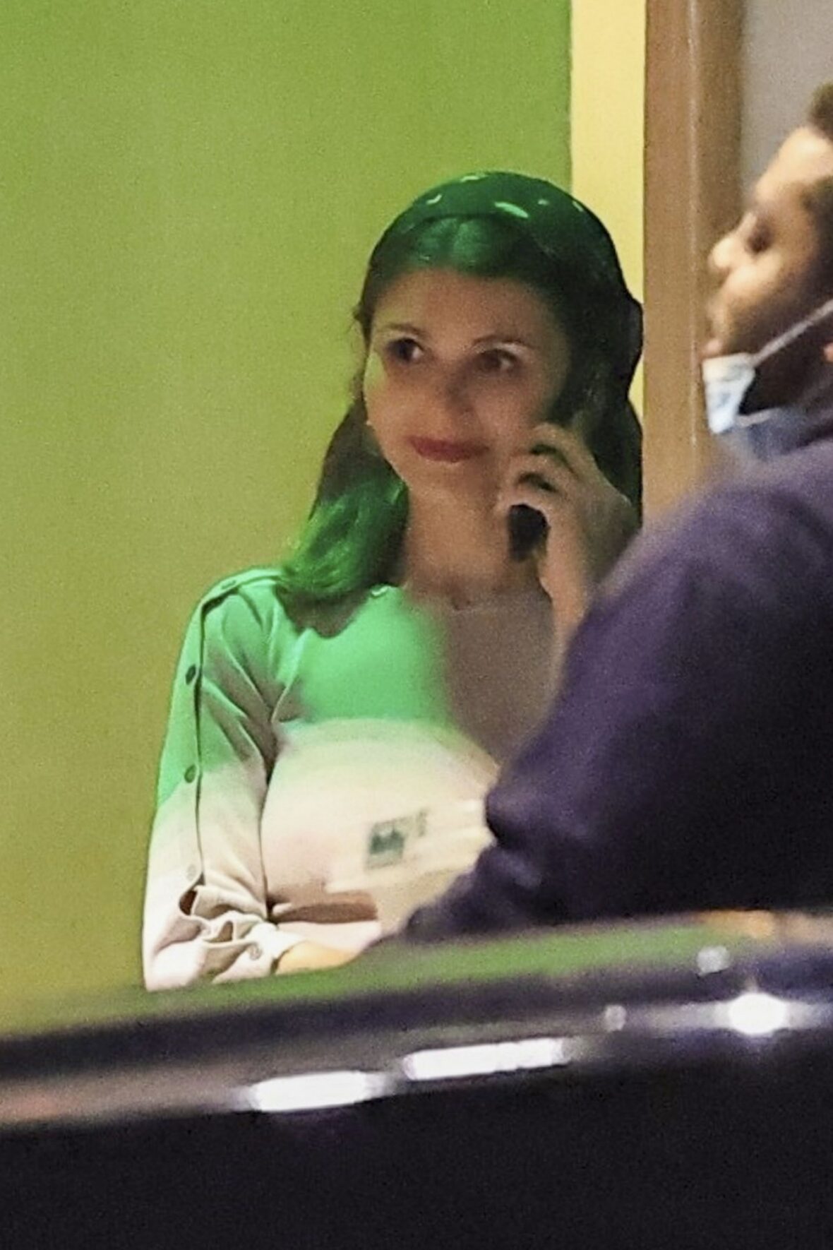 Olivia Jade, Victoria Justice e David Dobrik no Alba Restaurant em Los Angeles