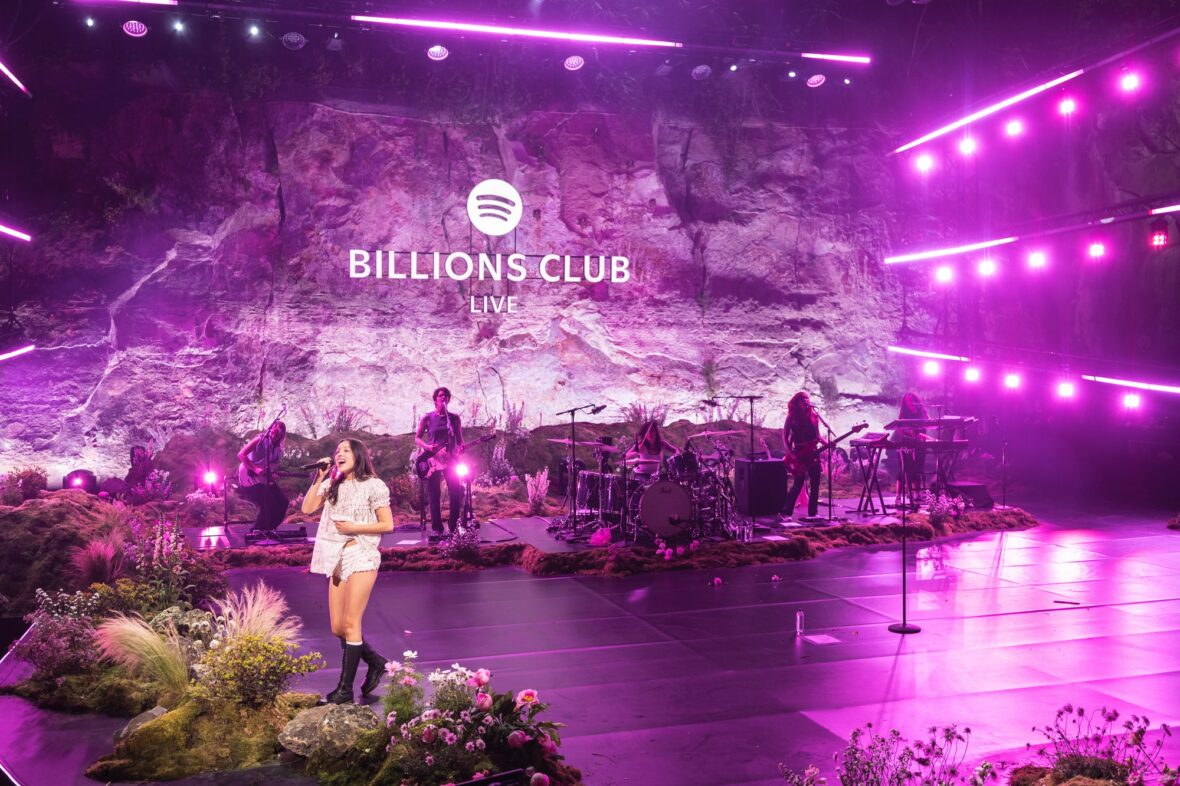 Olivia Rodrigo se apresenta em Barcelona para o Spotify Billions Club