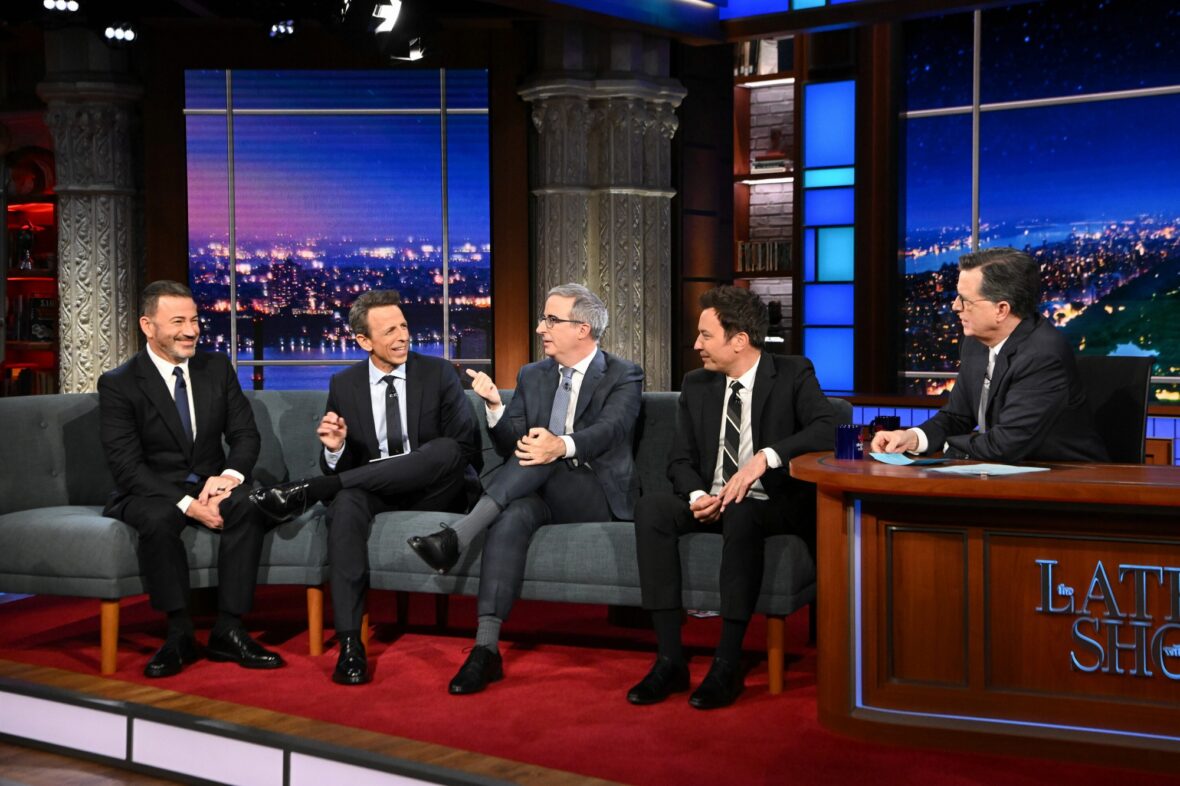 Jimmy Fallon, Jimmy Kimmel, Seth Meyers e John Oliver visitam
