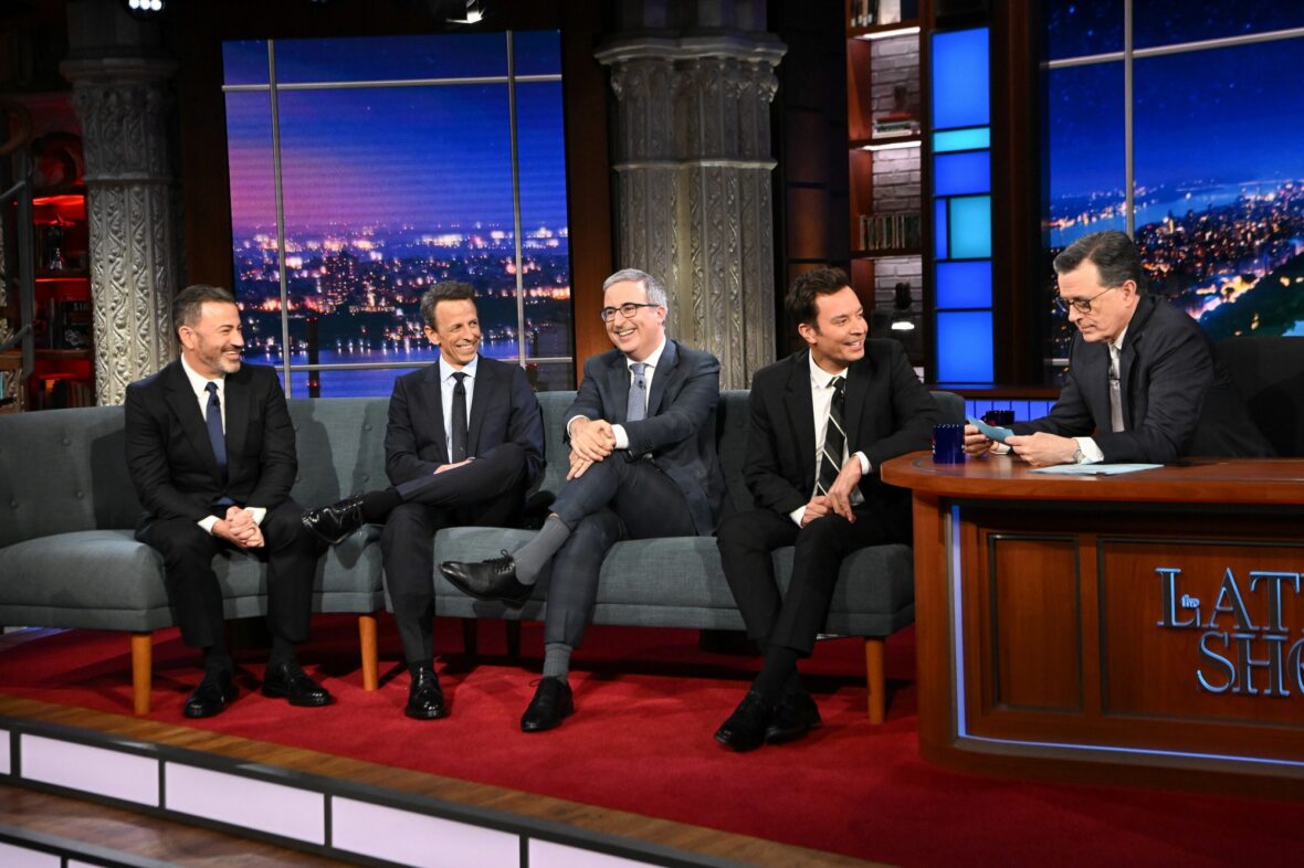 Visita de Jimmy Fallon, Jimmy Kimmel, Seth Meyers e John Oliver