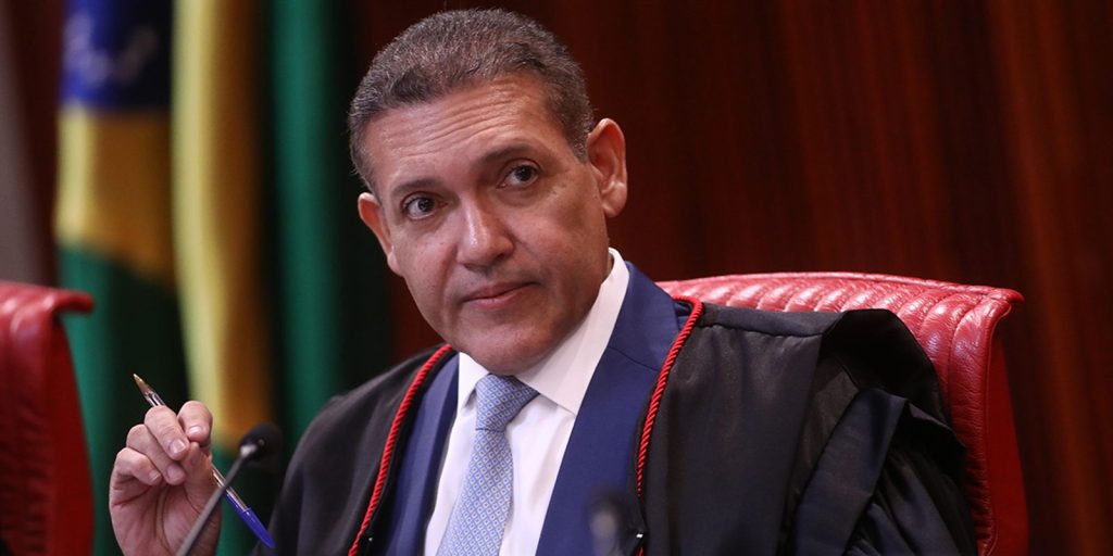 Presidente do TSE defende urna eletrônica e convoca eleitores para Semana do Sistema de Votação