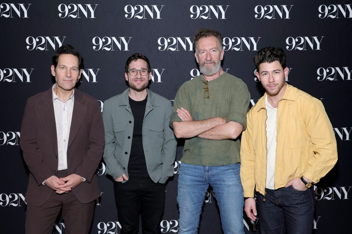 Paul Rudd e Nick Jonas participam de um evento In Conversation com Josh Horowitz