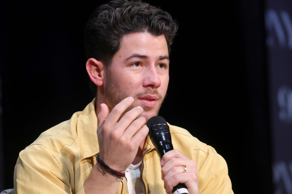 Paul Rudd e Nick Jonas participam de um evento In Conversation com Josh Horowitz