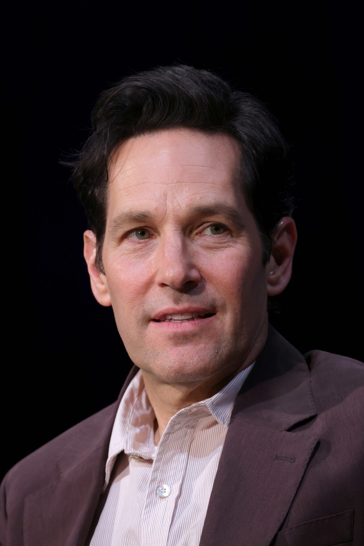 Paul Rudd e Nick Jonas participam de um evento In Conversation com Josh Horowitz