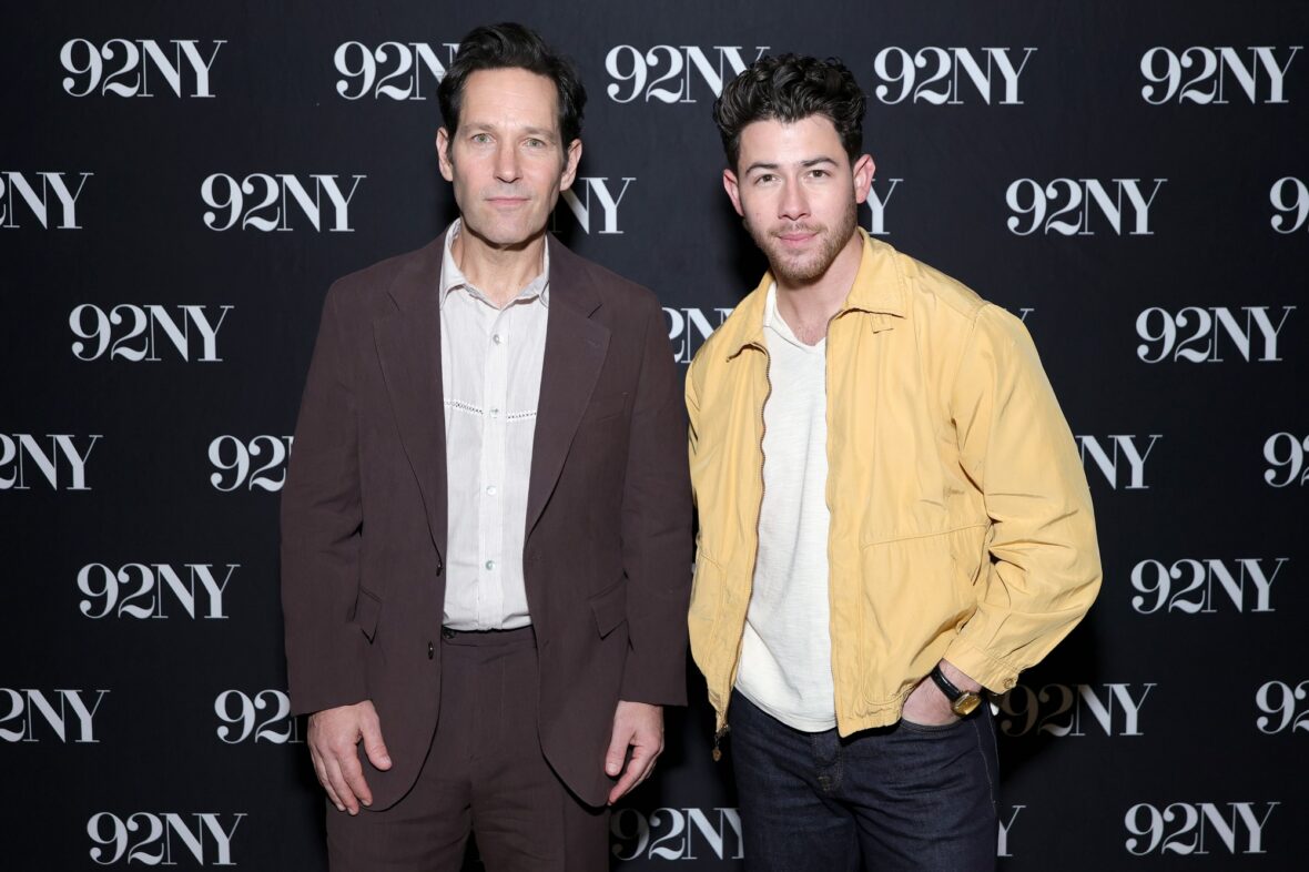 Paul Rudd e Nick Jonas participam de um evento In Conversation com Josh Horowitz