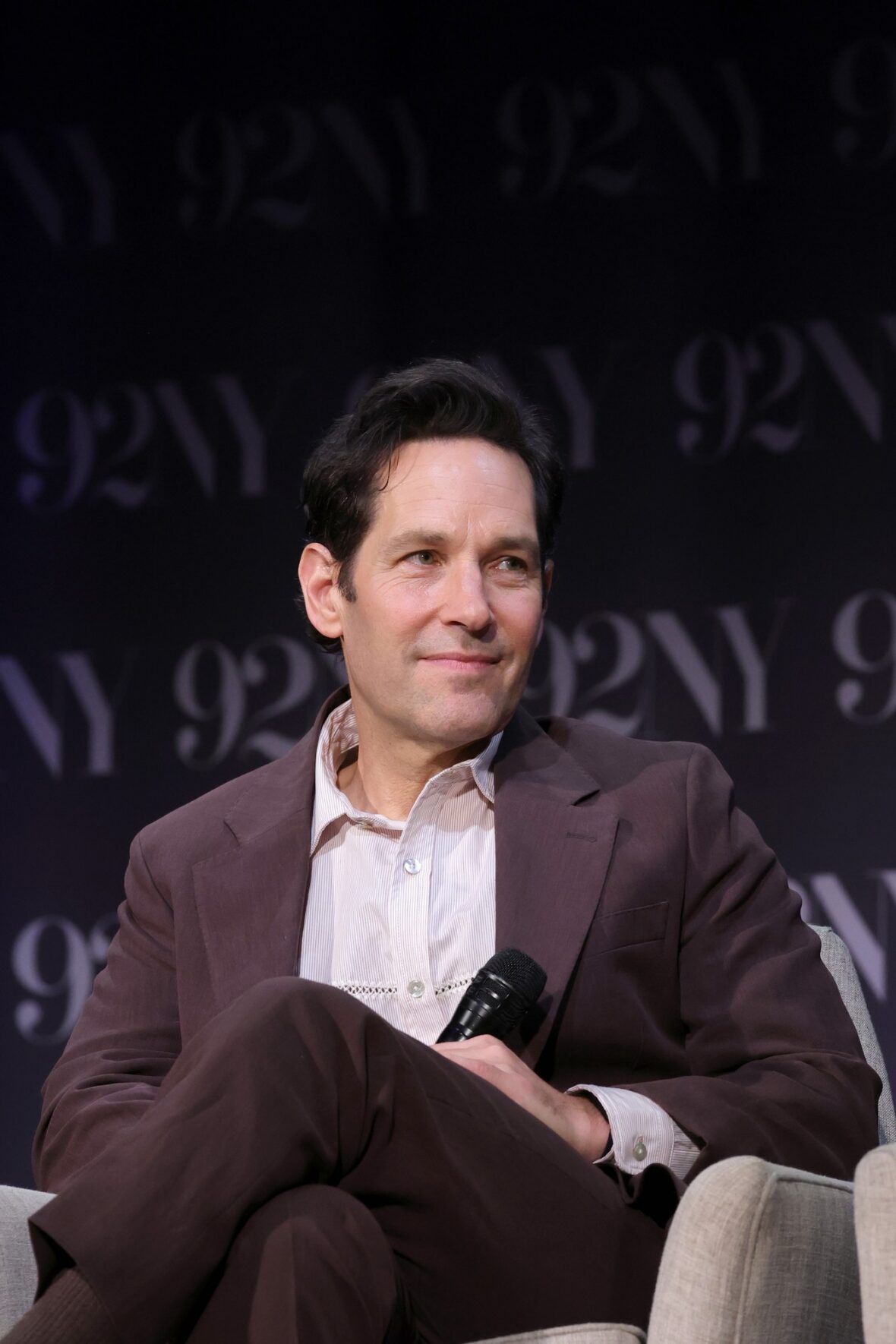 Paul Rudd e Nick Jonas participam de um evento In Conversation com Josh Horowitz