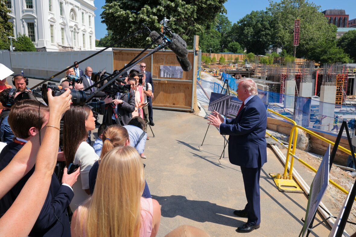 Fotos do canteiro de obras do salão de baile Donald Trump