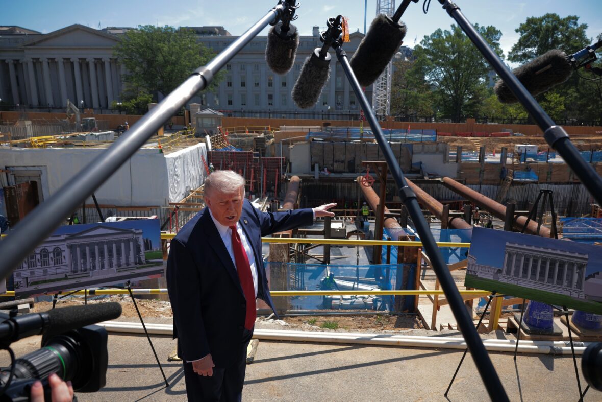 Fotos do canteiro de obras do salão de baile Donald Trump