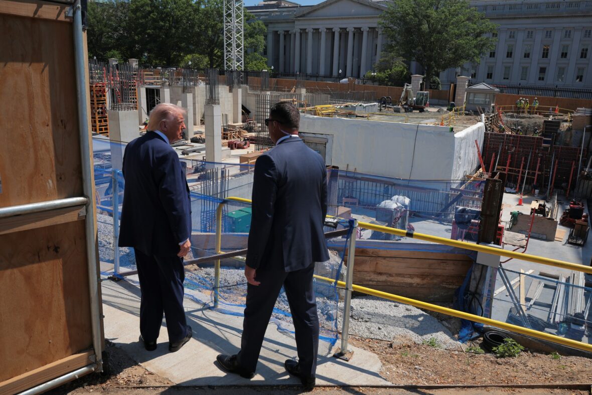 Fotos do canteiro de obras do salão de baile Donald Trump