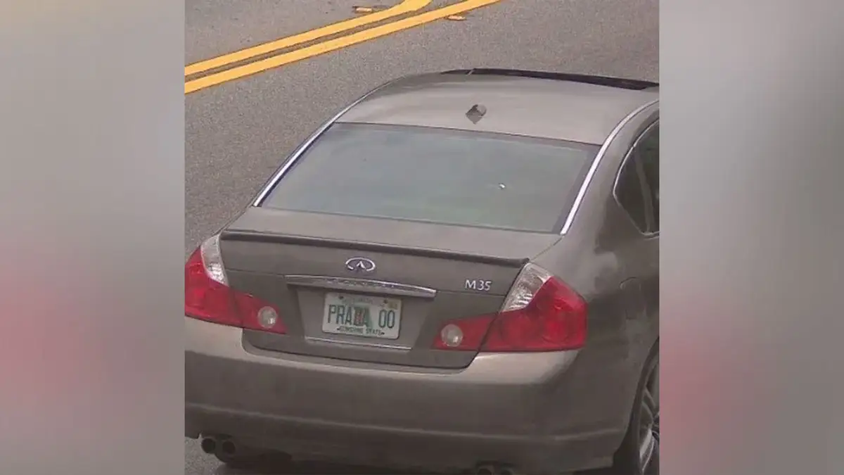 Photo of a car with a Florida license plate