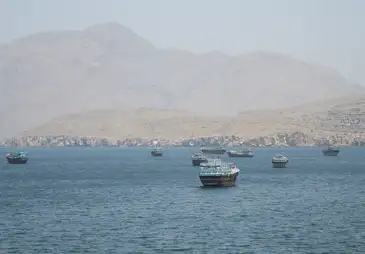 Embarcações no Estreito de Hormuz, Musandam, Omã
8 de maio de 2026
REUTERS/Stringer/ PROIBIDA REPRODUÇÃO.
