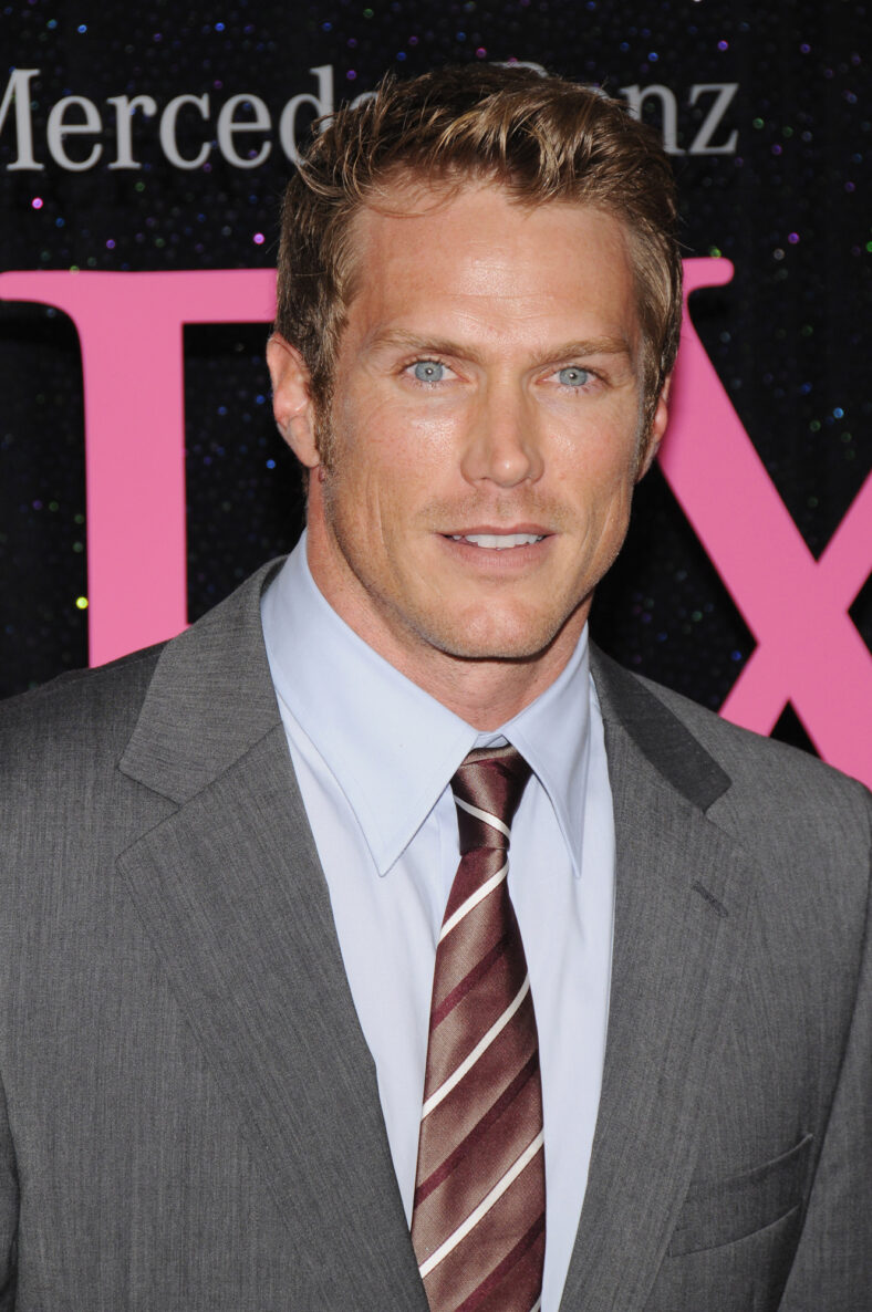 Jason Lewis