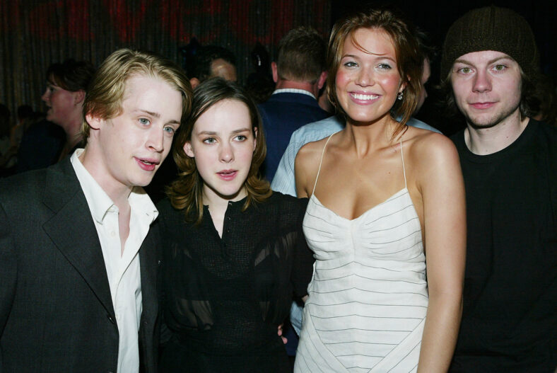 Mandy Moore com Macaulay Culkin, Jena Malone e Patrick Fugit em Saved! evento