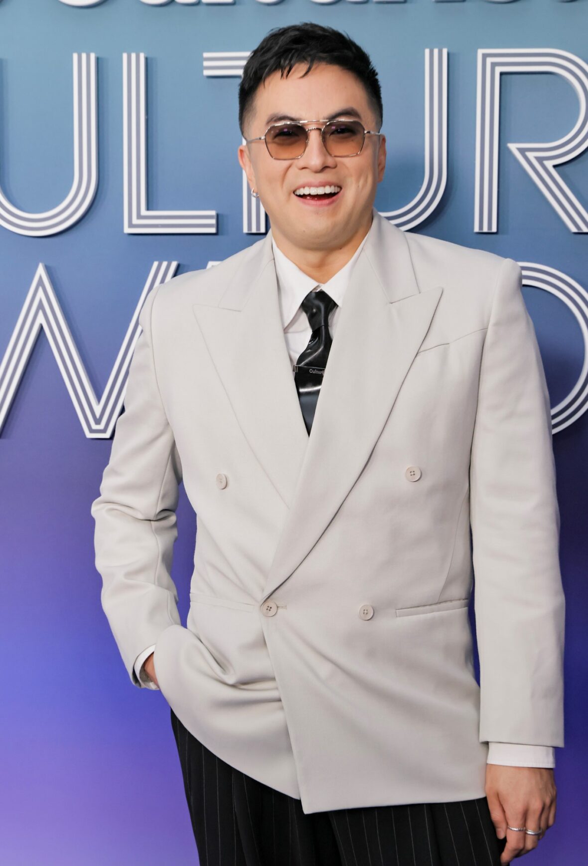 Bowen Yang no Las Culturistas Culture Awards