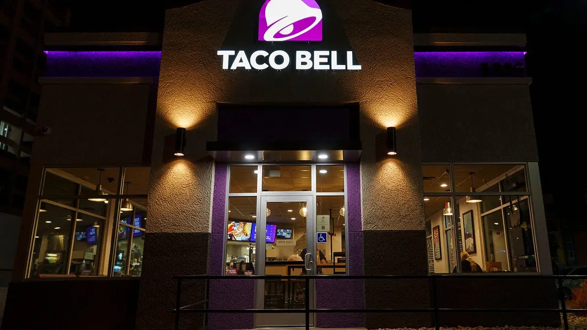 Taco Bell logo displayed outside restaurant in San Diego California