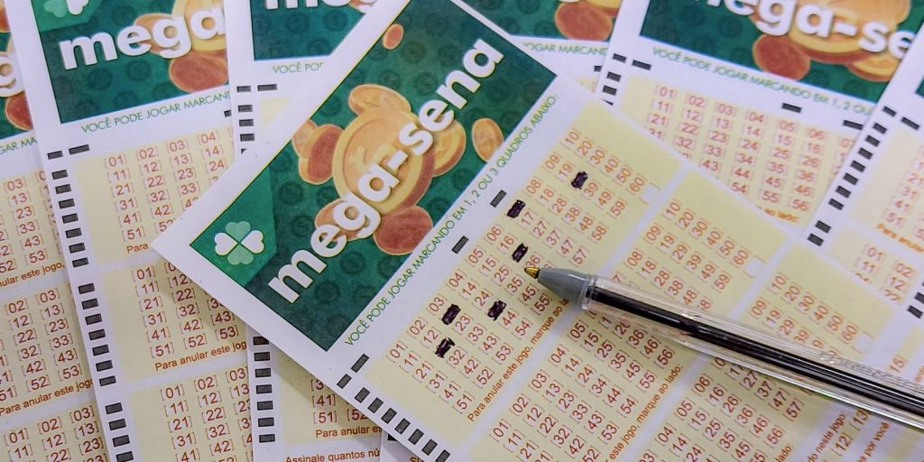 Mega-Sena acumula e prêmio chega a R$ 135 milhões; veja as dezenas sorteadas