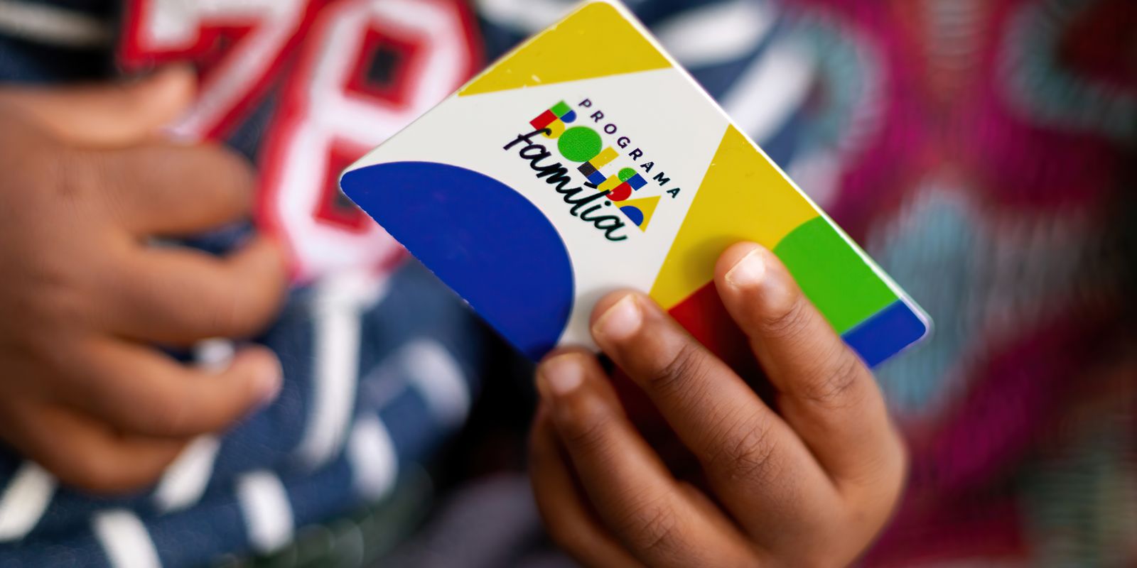 Em 2025, Cerca de 18 milhões de família receberam auxílio do governo