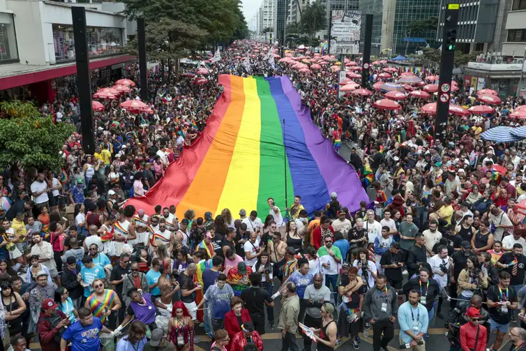 Paulo Pinto/Agência Brasil São Paulo (SP), 22/12/2025 - Retrospectiva 2025 - Foto feita em 21/06/2025. 29ª Parada do Orgulho LGBT+. Foto: Paulo Pinto/Agência Brasil