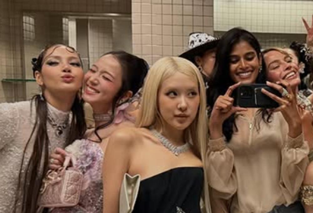 Selfie do Met Gala do evento de 2026