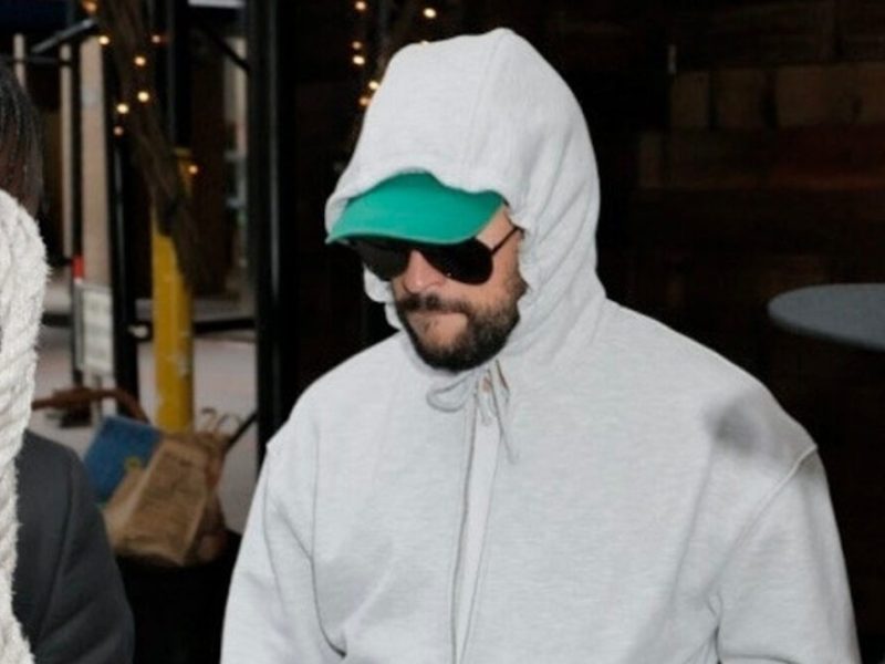 Bad Bunny se mantém discreto em Nova York antes do Met Gala 2026