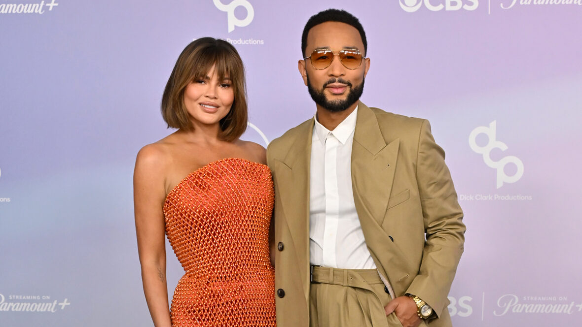 Chrissy Teigen e John Legend nos AMAs