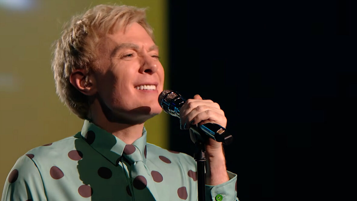 clay-aiken-executa-no-ídolo Clay Aiken se apresenta na final do American Idol