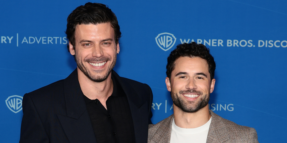 francois-robbie-reunir-se François Arnaud e Robbie GK na Warner Bros Discovery Upfronts