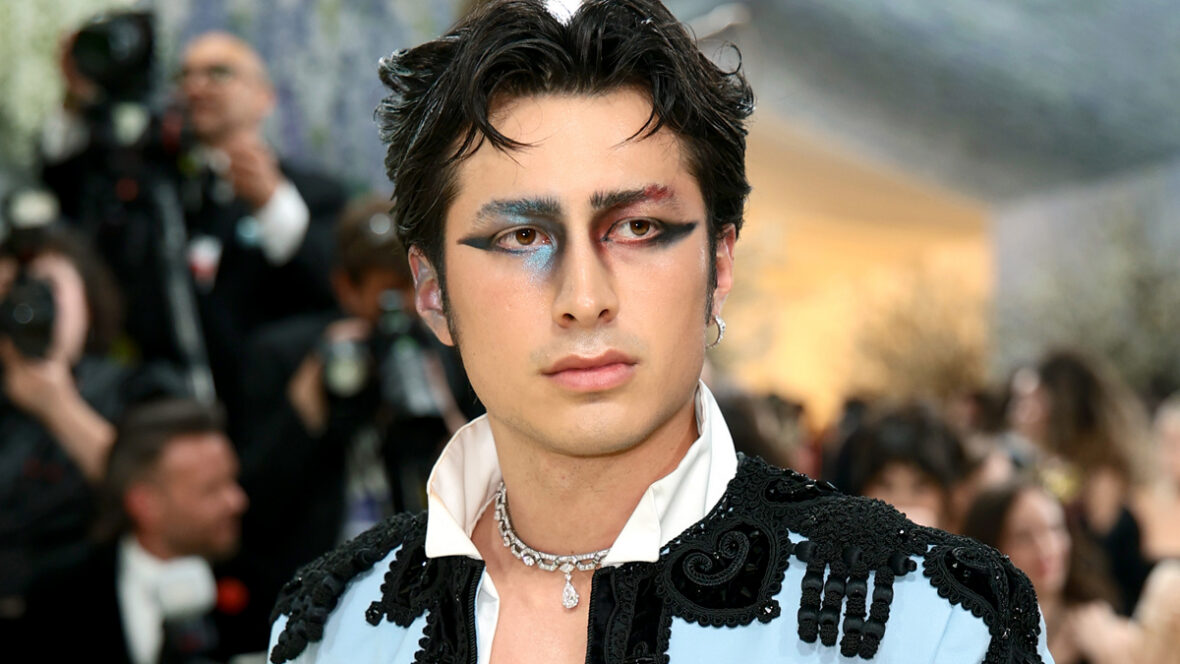 Hudson Williams no Met Gala 2026