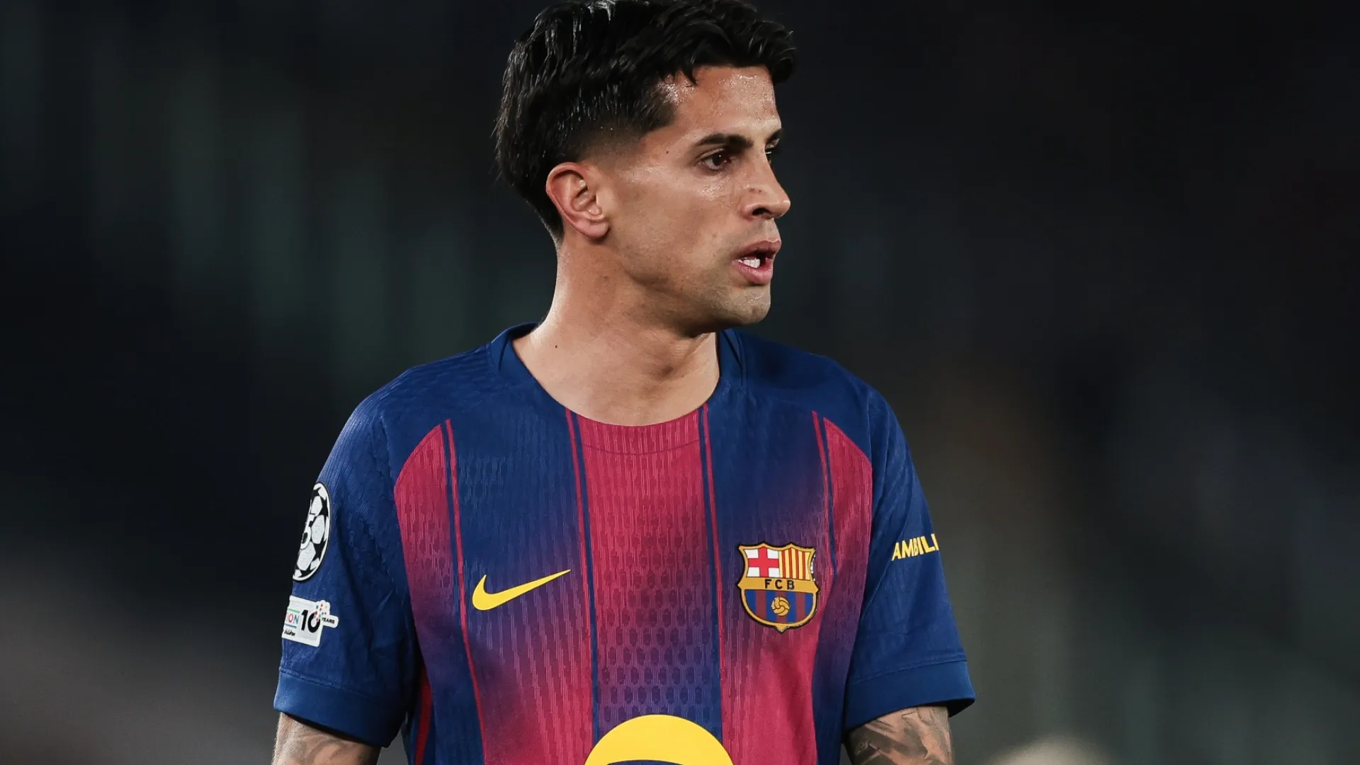 Barcelona estrela Joao Cancelo 