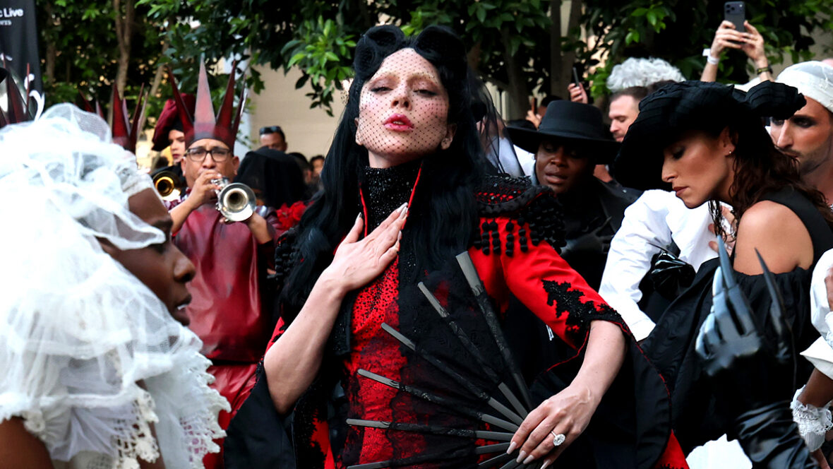 Lady Gaga na estreia do MAYHEM Requiem no The Grove