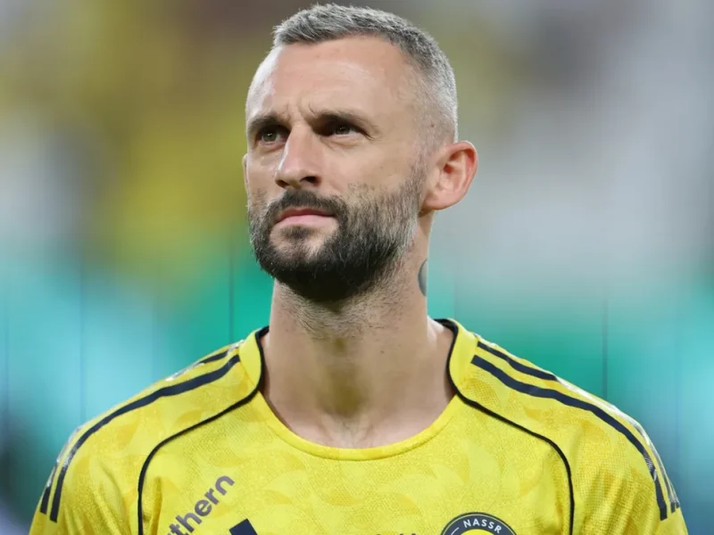 Por que Marcelo Brozovic não está jogando pelo Al Nassr x Damac no confronto da Saudi Pro League 2025-26?