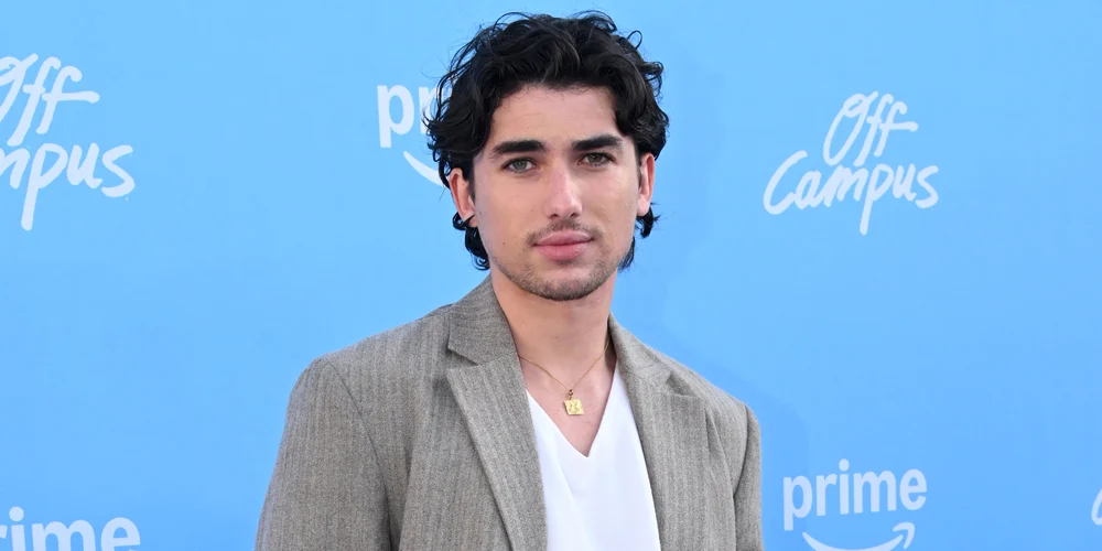 Charlie Evans fala da segunda temporada de Off Campus