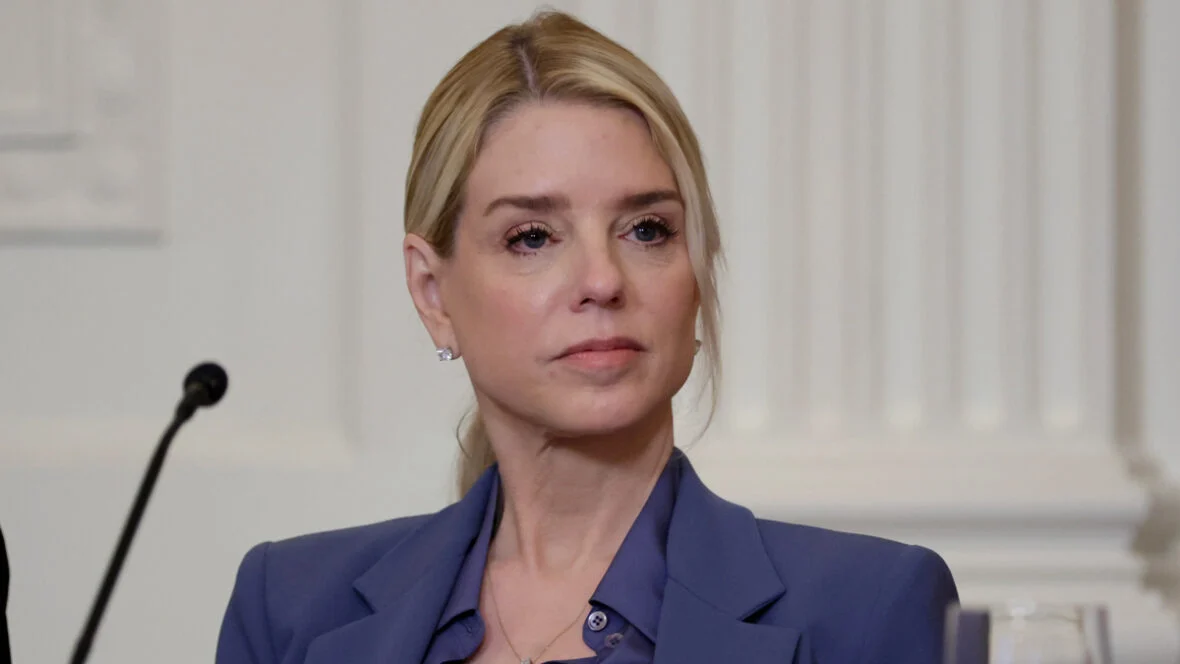 pam-bondi Pam Bondi