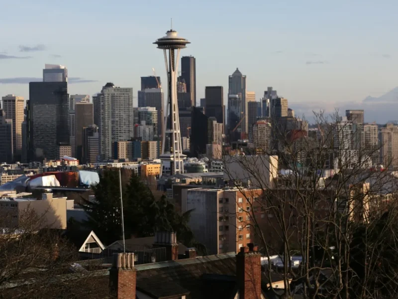 Starbucks transfere empregos de Seattle após aprovação de novo imposto para milionários em Washington