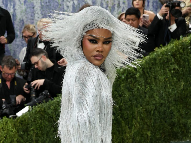 Teyana Taylor se diverte com franja para o Met Gala 2026