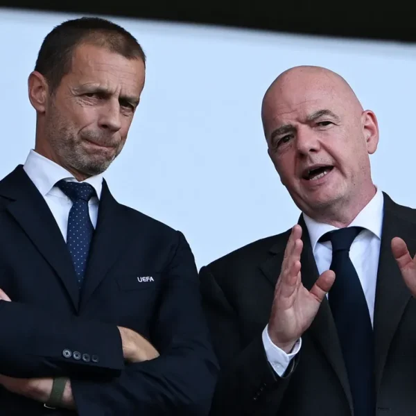 UEFA reage com dureza a plano de Infantino de vender fatias da Copa do Mundo a investidores privados: Ninguém é dono do futebol