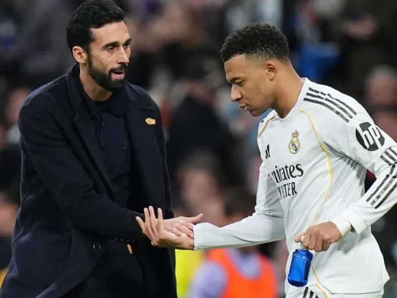 Mbappé defendido por Arbeloa após sair do campo de treinamento rindo em meio ao escândalo do Real Madrid
