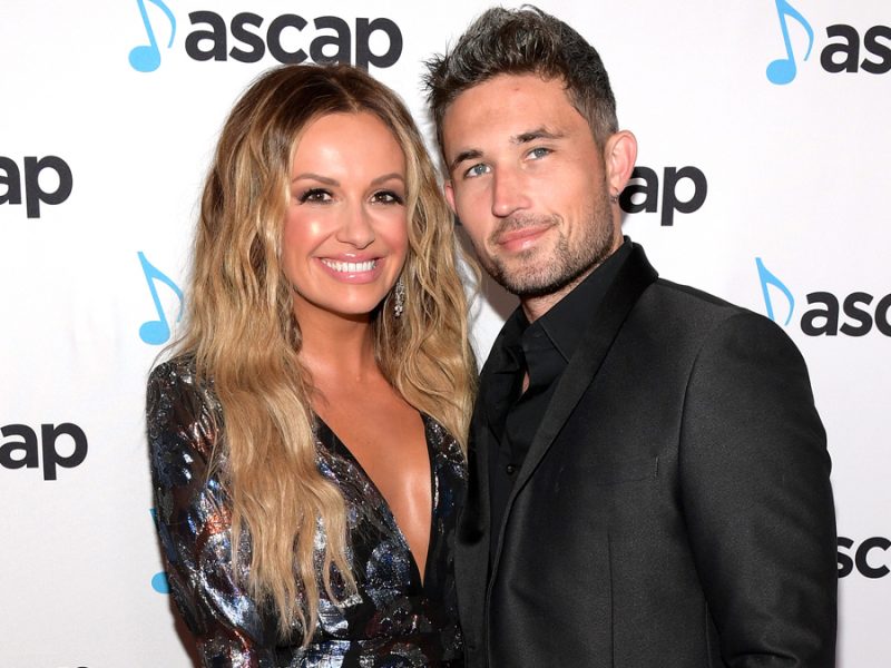 Carly Pearce diz que sabia que o casamento com Michael Ray foi um ‘erro’ na noite de núpcias