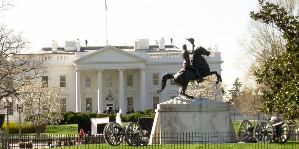EUA cancelam visto de procurador-geral da Bolívia que investiga operador digital ligado a Milei