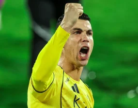 Ronaldo iguala marca de gols na Premier League com menos da metade dos jogos na Arábia Saudita