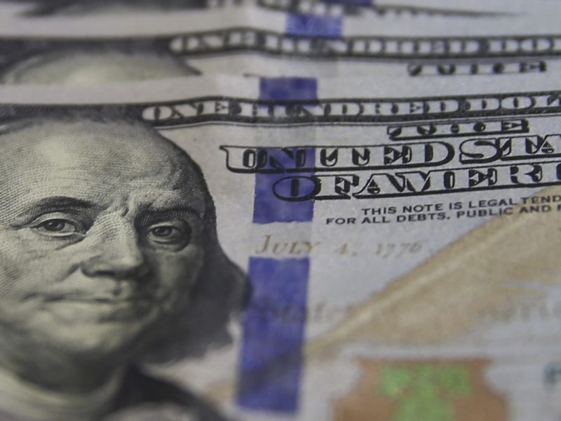 Déficit nas contas externas fica em R$ 1,8 bilhão em abril