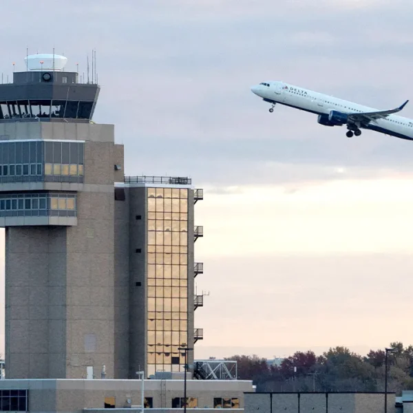 Plano da FAA visa enfrentar escassez de controladores de tráfego aéreo nos EUA