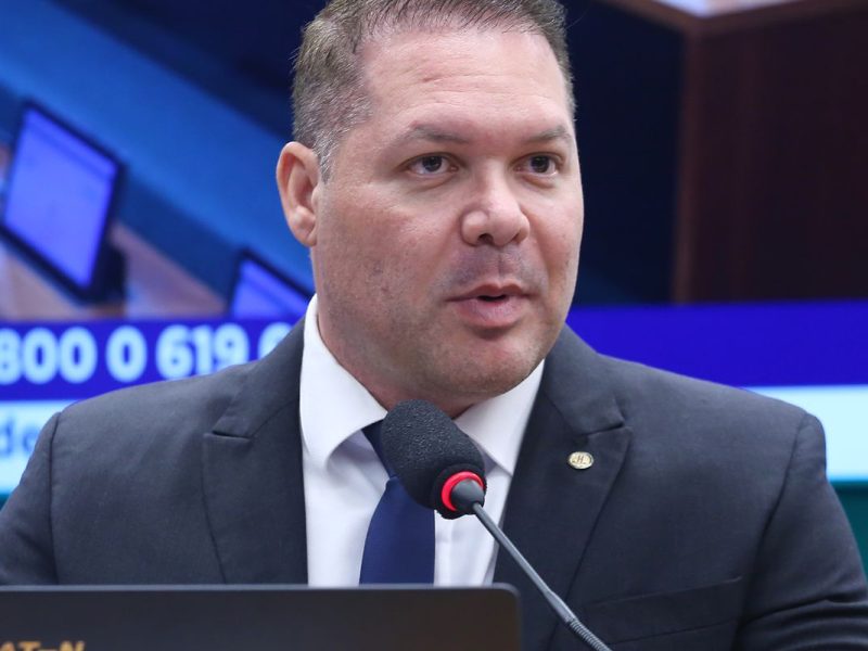 TSE torna inelegível e anula votos recebidos por ex-deputado do Ceará