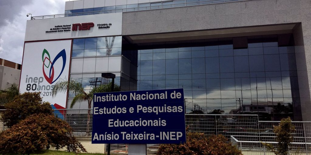 Inscritos no Enamed e Revalida já podem consultar cartões de confirmação