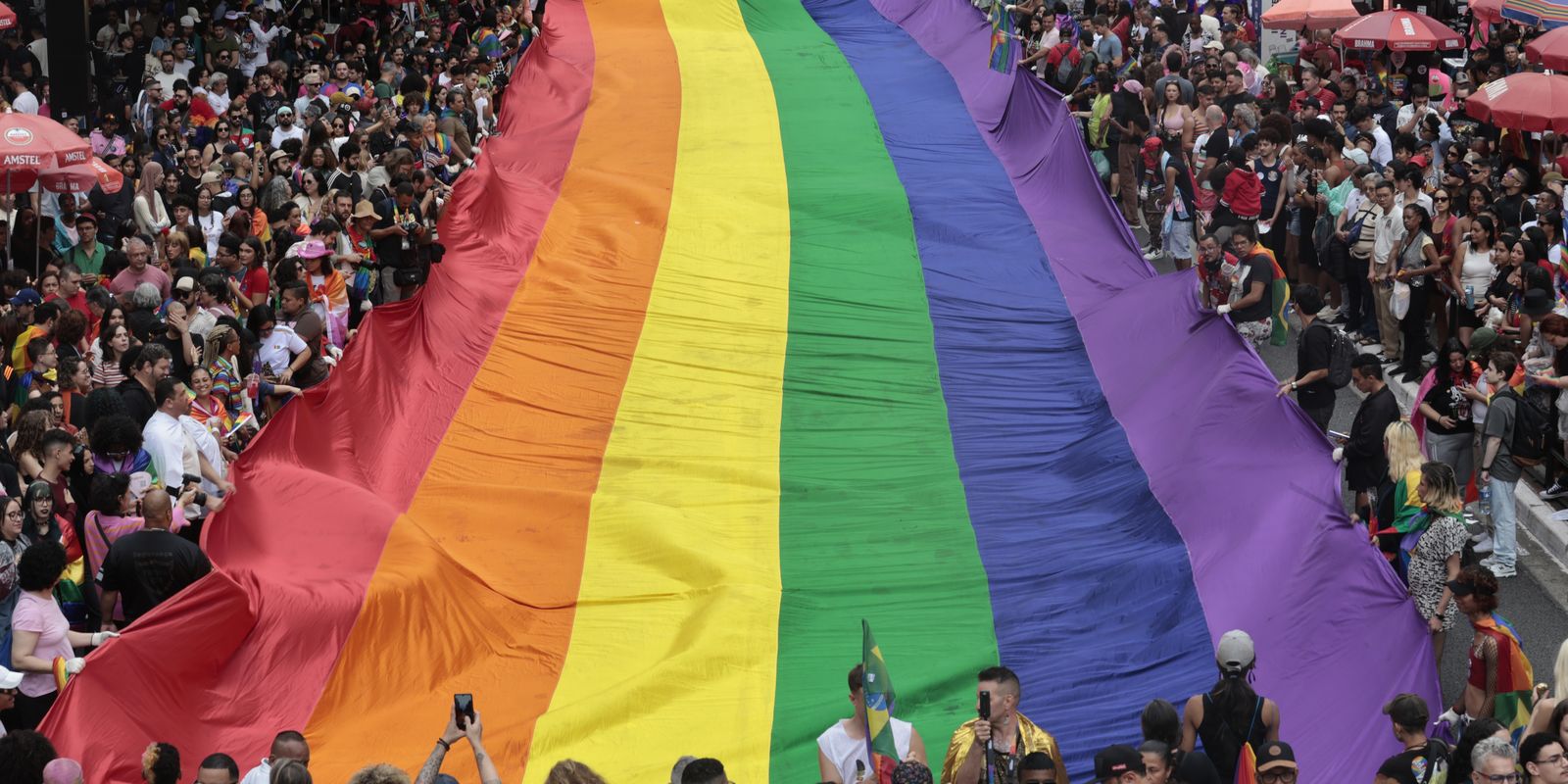 Parada LGBT+ de SP enfrenta desafios e sofre ameaça de deixar as ruas
