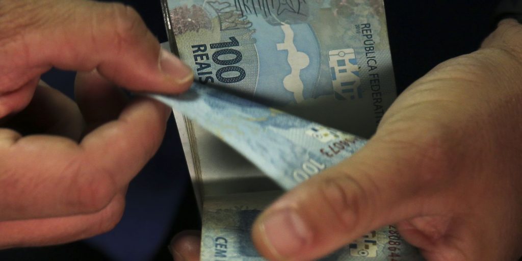 Desenrola Adimplentes entra em operação com crédito de até R$ 15 mil para informais