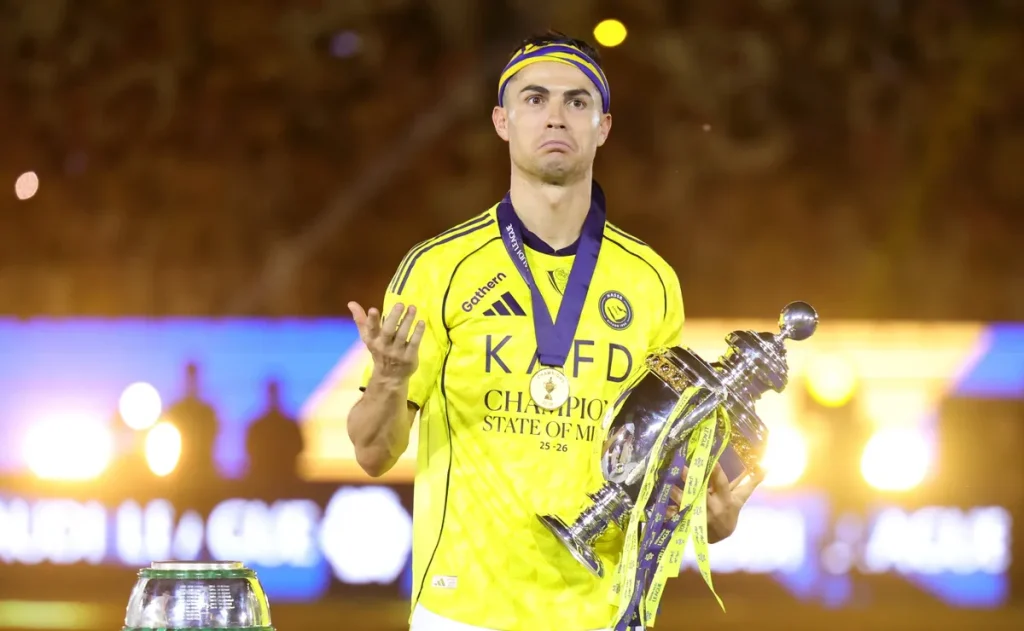 Cristiano Ronaldo estabelece novo recorde de ganhos no futebol com contrato bilionário no Al-Nassr