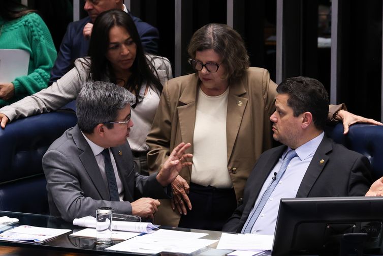 Brasília – DF – 30/062026 Sessão do Senado. Senadora Teresa Leitão, nova líder do governo e o presidente do congresso, Seandor Davi Alcolumbre Foto: Lula Marques/ Agência Brasil